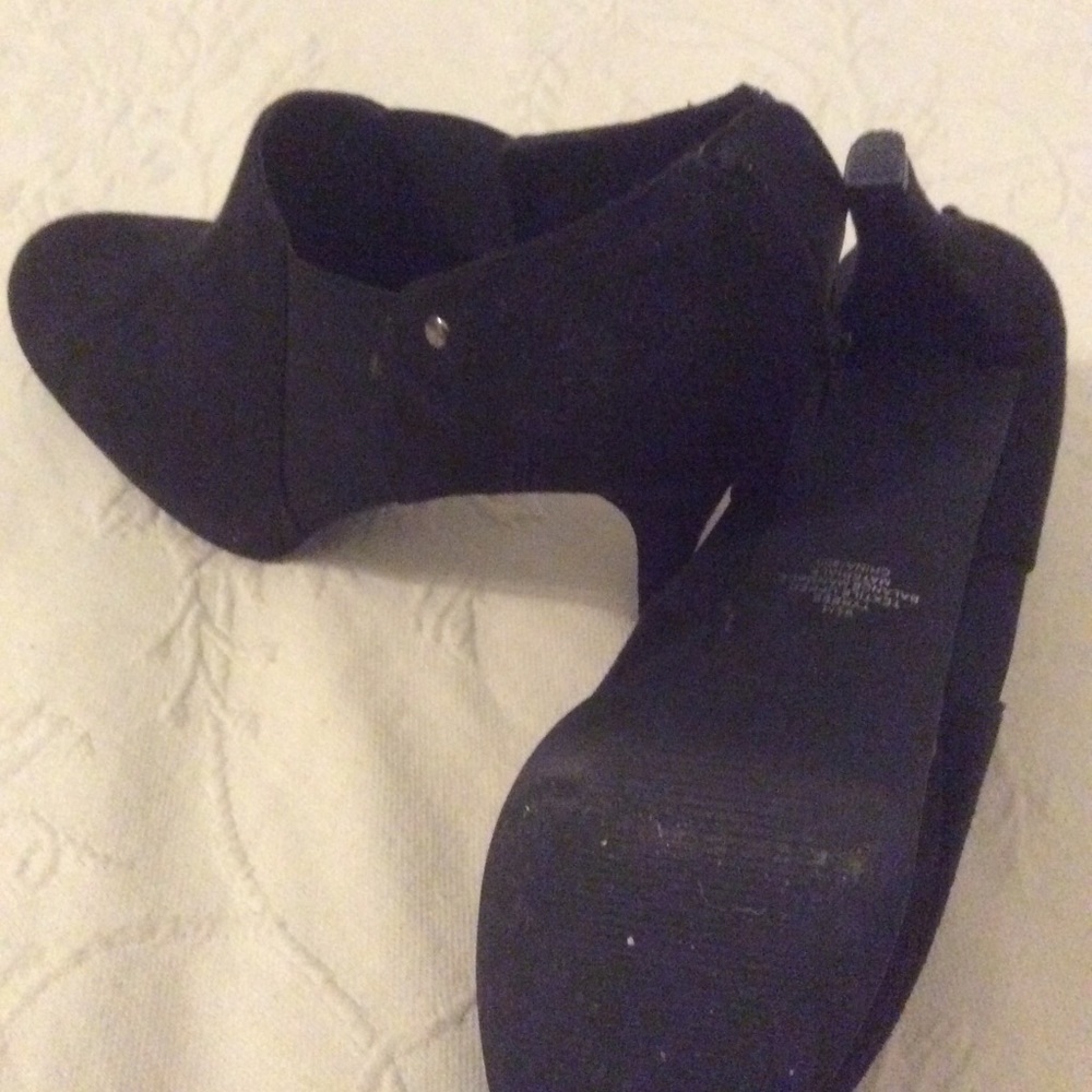 Booties - Picture 2 of 6